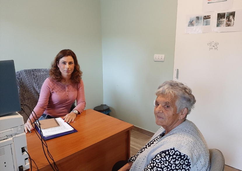 Psihosocijalna podrška osobama starije životne dobi na grupnoj i individualnoj razini